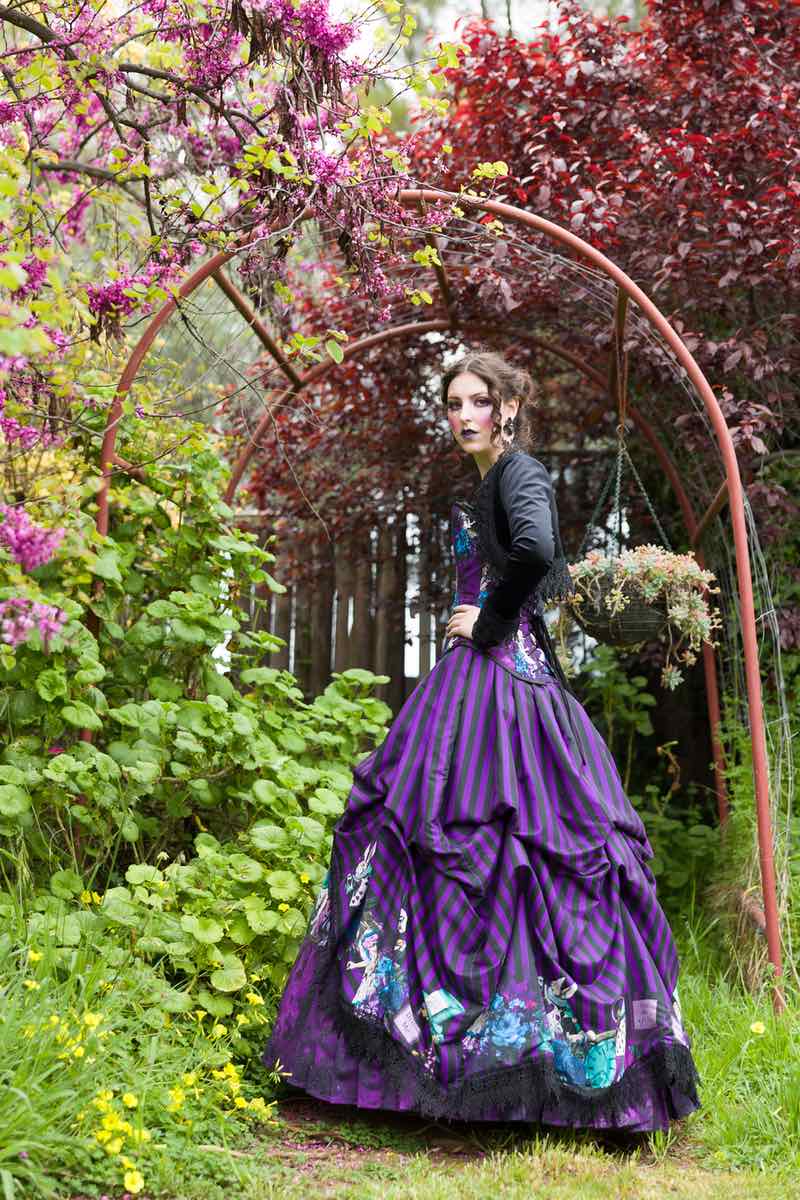 Custom victorian dress hotsell